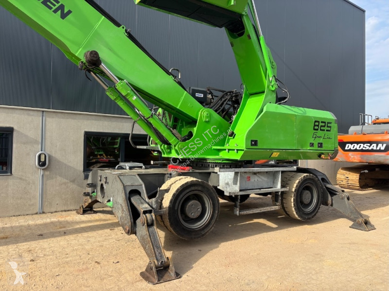 Escavatore Sennebogen 825
