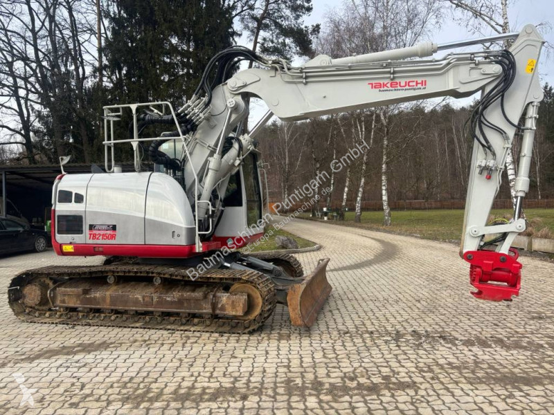 جرافة Takeuchi 2150
