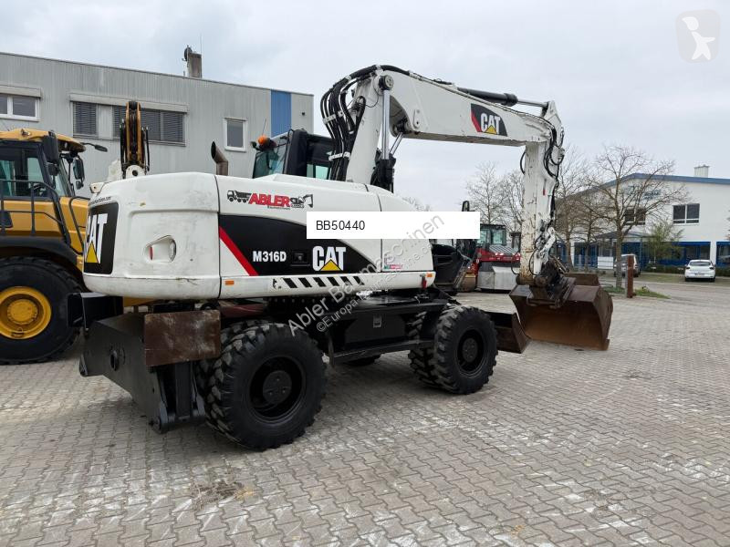 جرافة Caterpillar D
