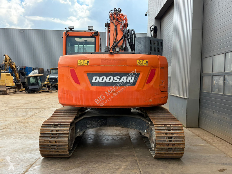 جرافة Doosan