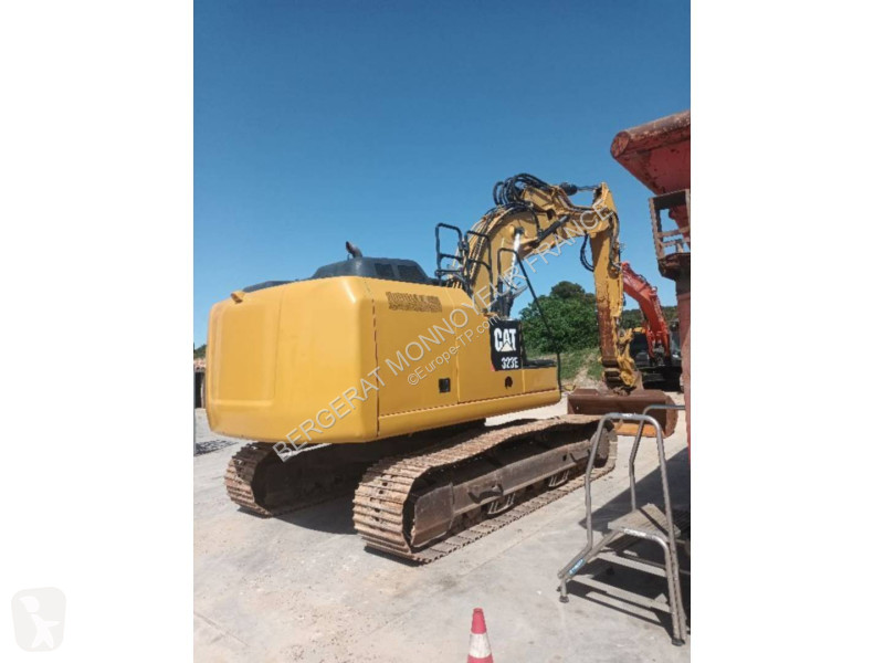 Rýpadlo Caterpillar 323E