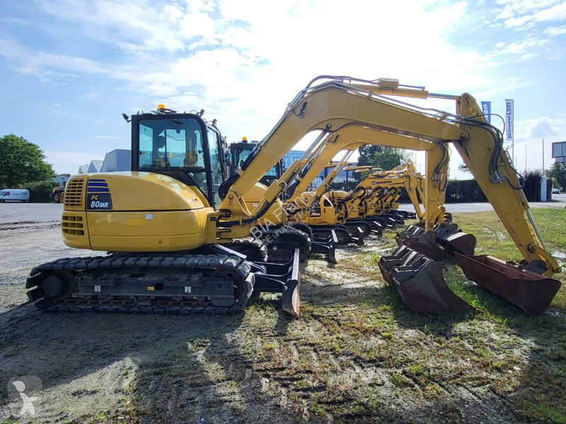 جرافة Komatsu PC80MR-5