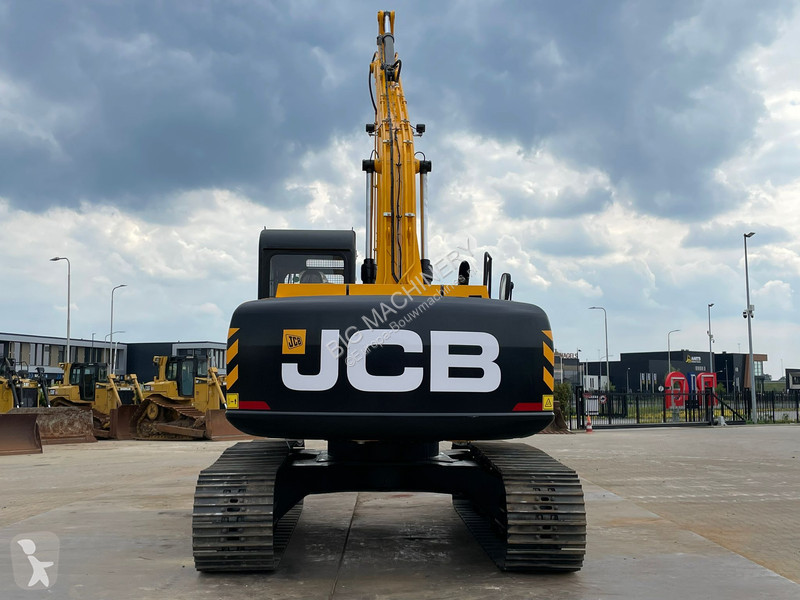 Rýpadlo JCB 245 HD LR