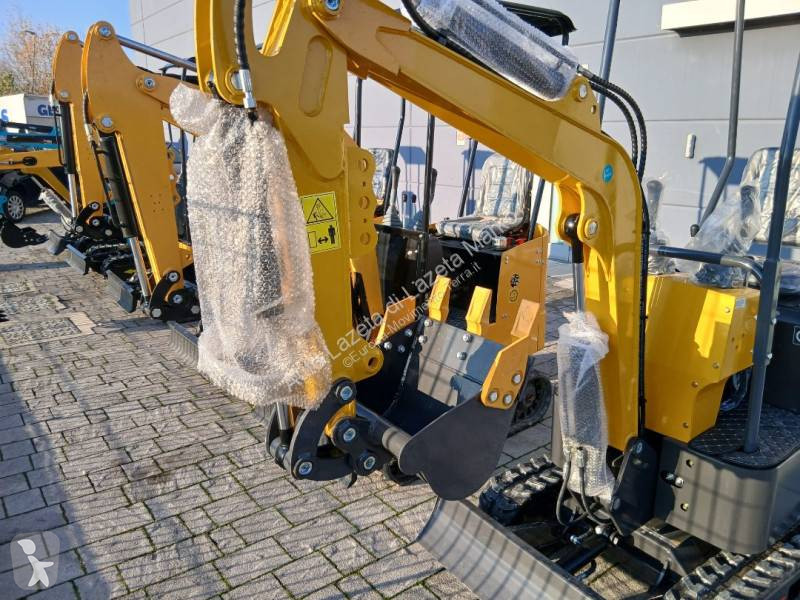 Lopatový nakládač Yanmar TP13 NUOVO  (13...
