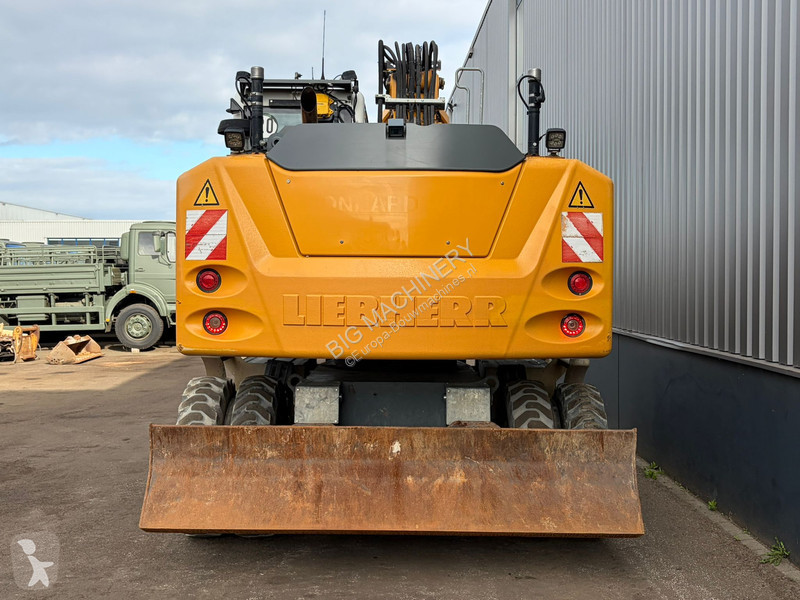 Rýpadlo Liebherr A918