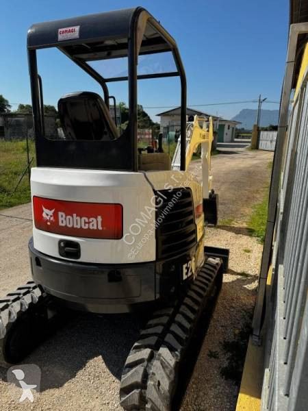 Lopatový nakládač Bobcat
