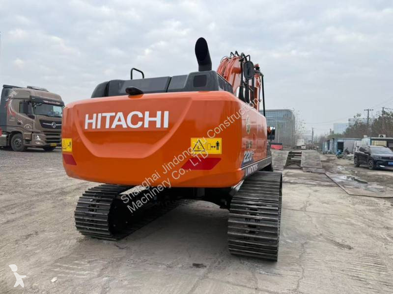جرافة Hitachi ZX220LC-6A