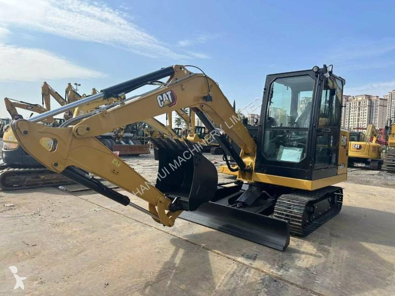 Lopatový nakládač Caterpillar 305.5