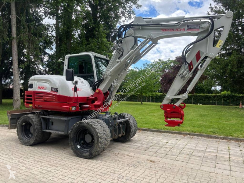 جرافة Takeuchi TB 295 W