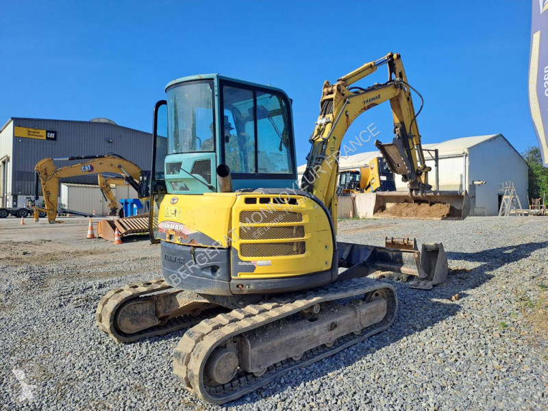 جرافة Yanmar VIO50