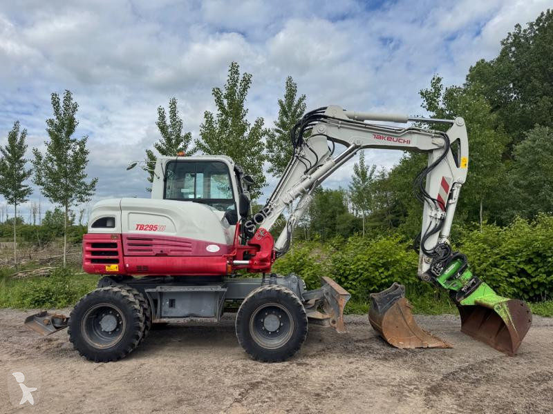 Rýpadlo Takeuchi  TB295W
