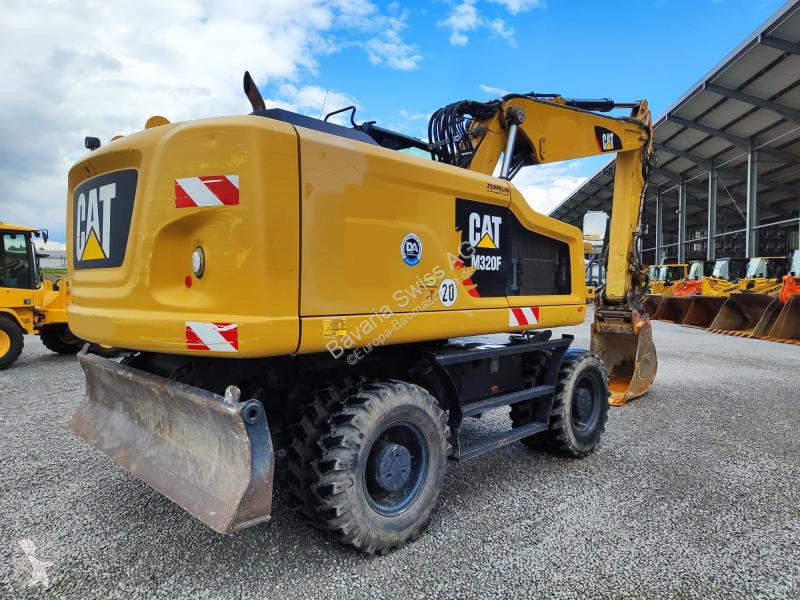 Escavatore Caterpillar MF