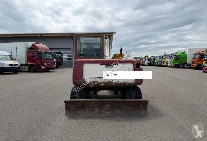 Экскаватор Takeuchi 600