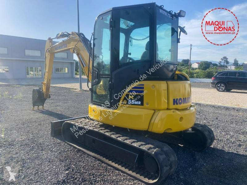 جرافة Komatsu