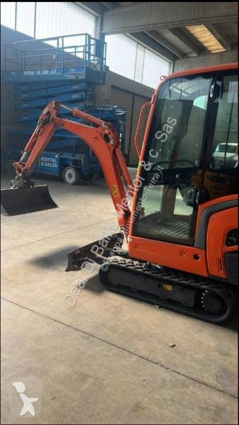 Lopatový nakládač Kubota KX016-4