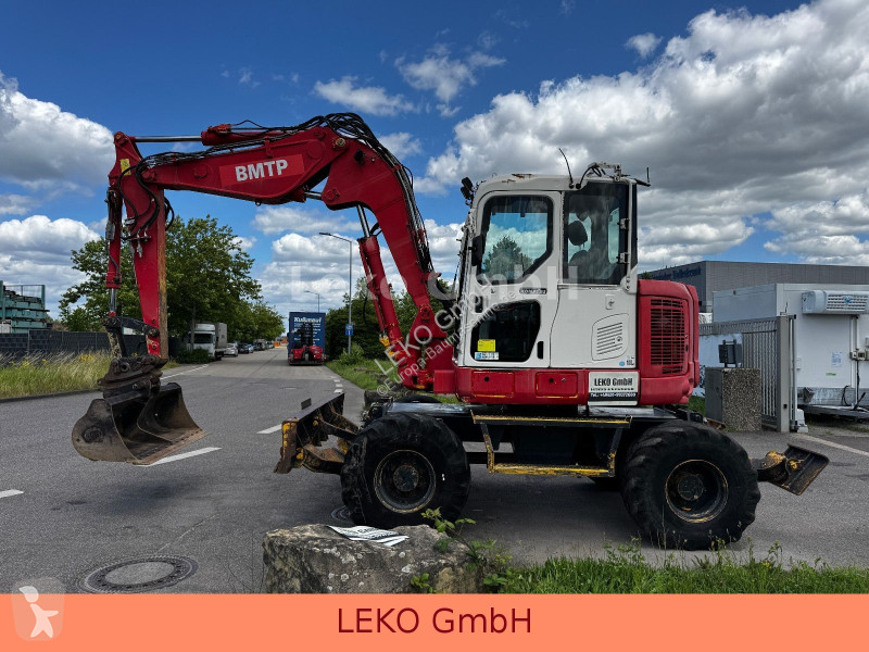Rýpadlo Komatsu PW118MR-8 Mit Drei Löffeln