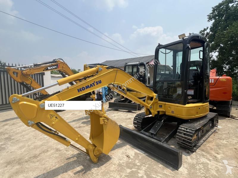 Lopatový nakládač Komatsu
