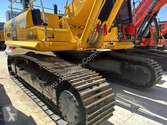 جرافة Komatsu