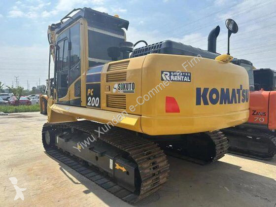 جرافة Komatsu 0-8