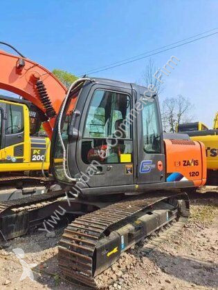 Rýpadlo Hitachi