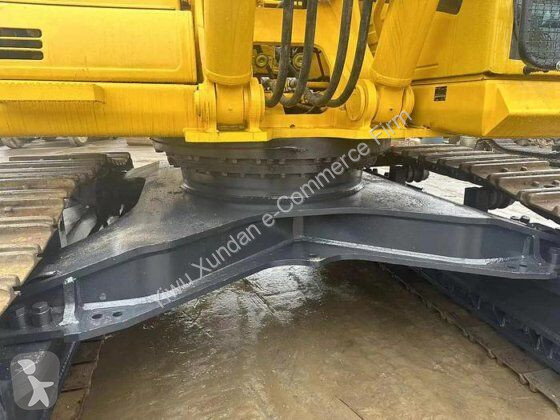 جرافة Komatsu