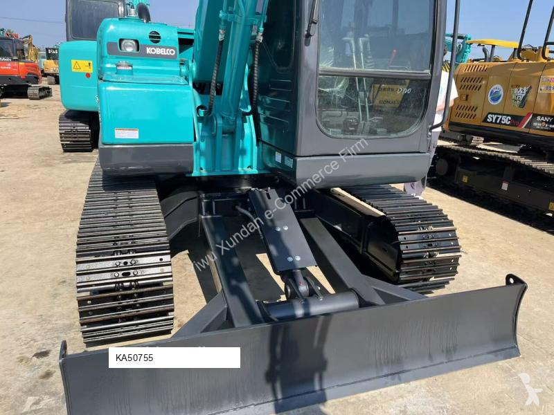 جرافة Kobelco SK75