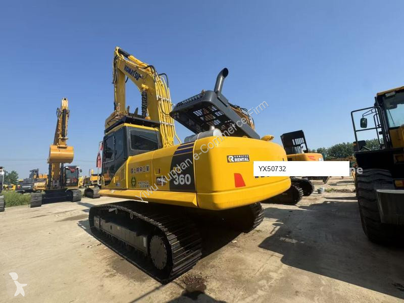 جرافة Komatsu