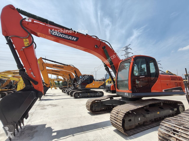 Lopatový nakládač Doosan 9C