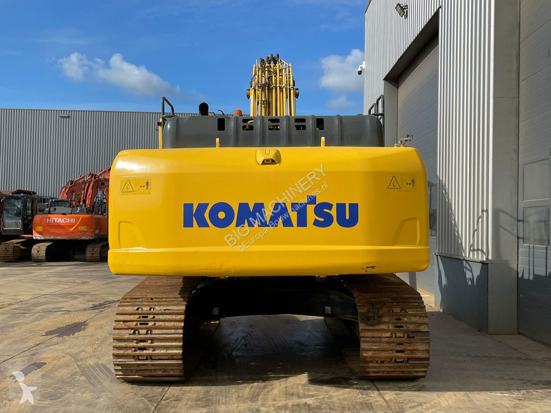 جرافة Komatsu