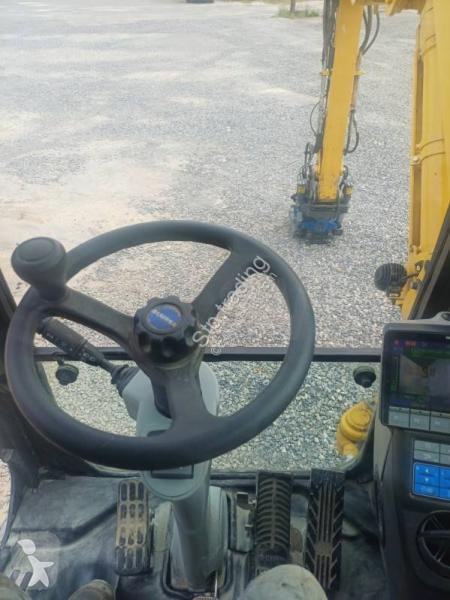 جرافة Komatsu  PW 138