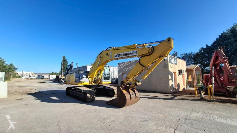 جرافة New Holland B
