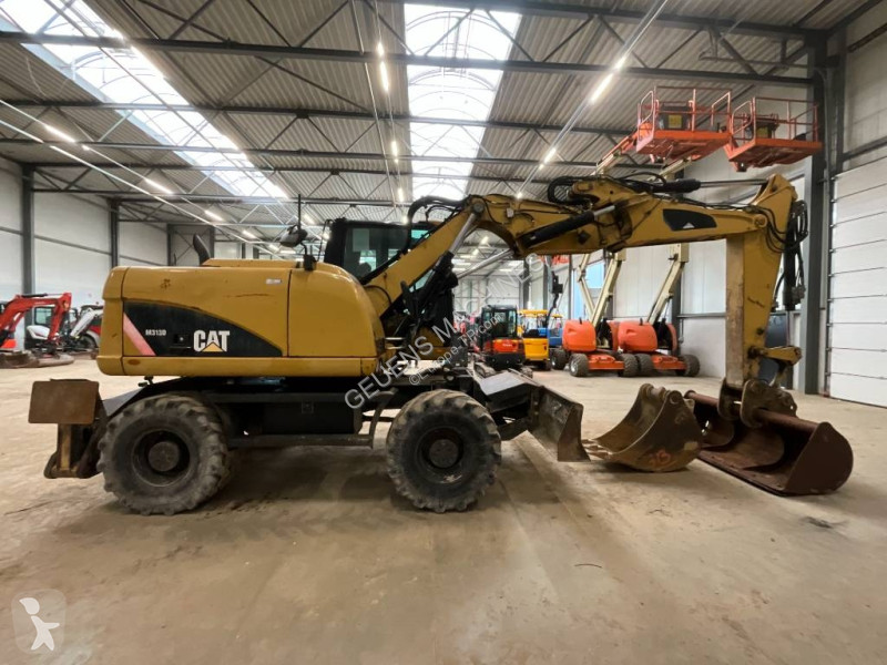 Escavatore Caterpillar D