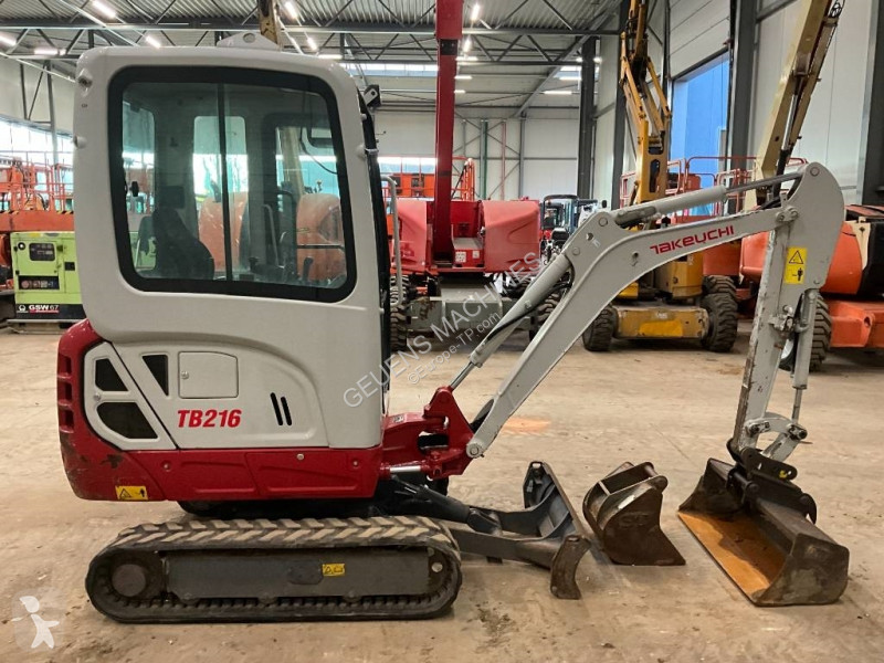 Rýpadlo Takeuchi TB 216