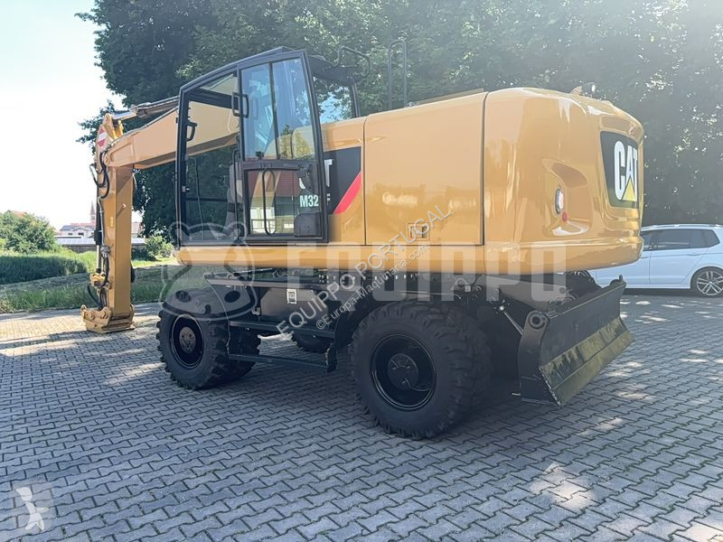 Rýpadlo Caterpillar M320F