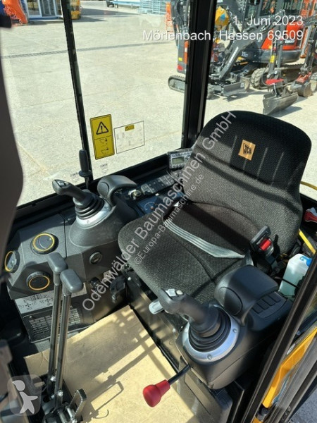 جرافة JCB  19C-1 E-TEC