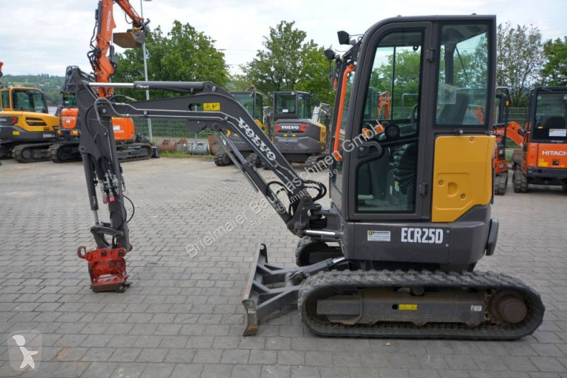 جرافة Volvo ECR D