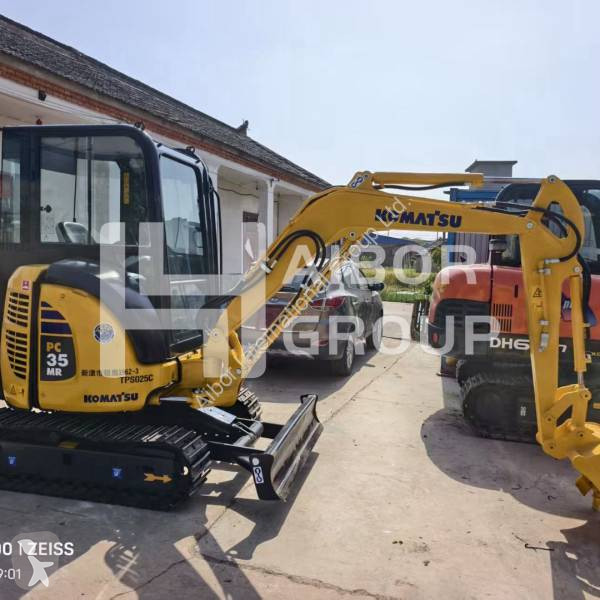 Lopatový nakládač Komatsu