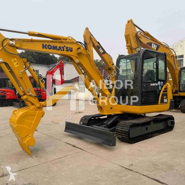 Lopatový nakládač Komatsu