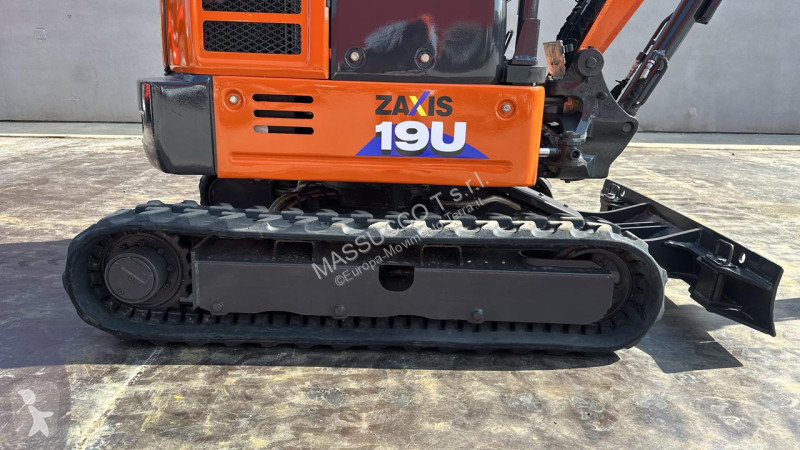 Rýpadlo Hitachi ZX19U-5A YLR