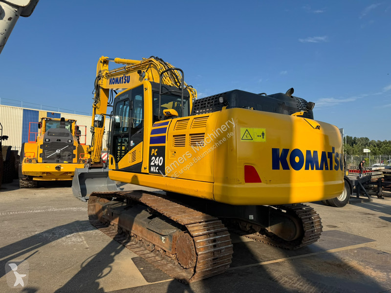 جرافة Komatsu NLC11