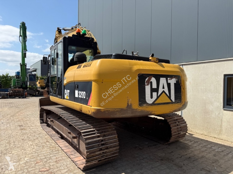 Escavatore Caterpillar L