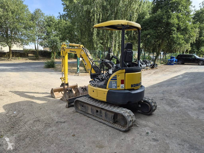 جرافة Komatsu