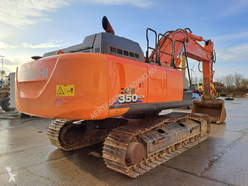 Lopatový nakládač Hitachi 6