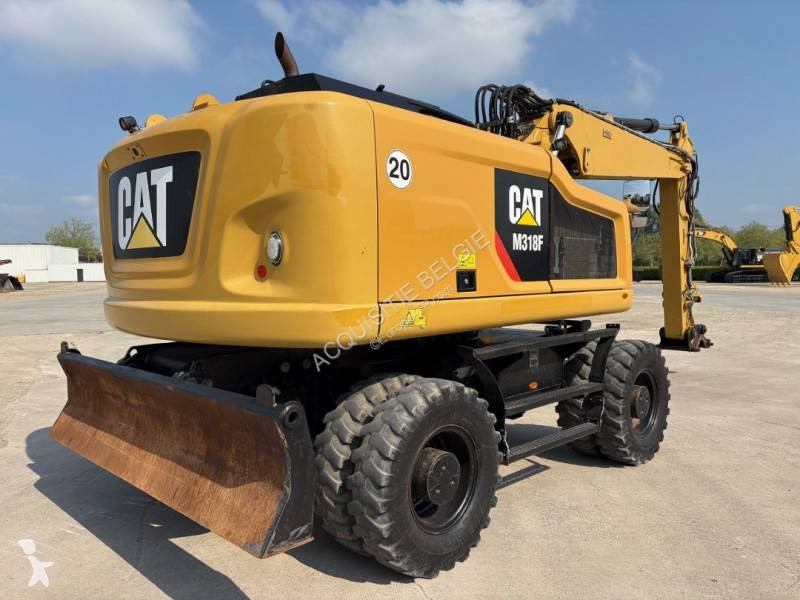 جرافة Caterpillar M318F