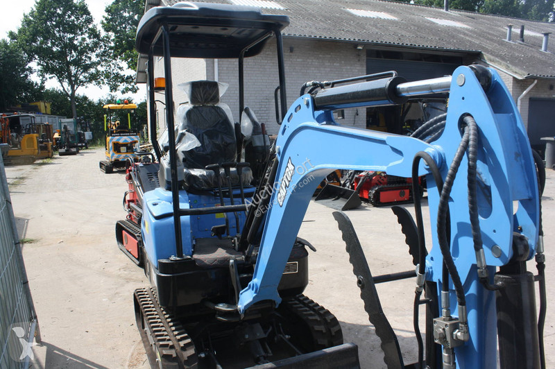Rýpadlo Crawler CK18