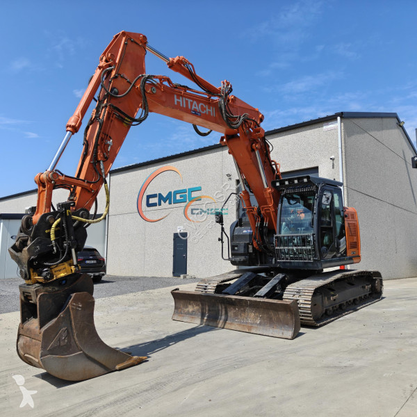 Rýpadlo Hitachi ZX225 USLC6