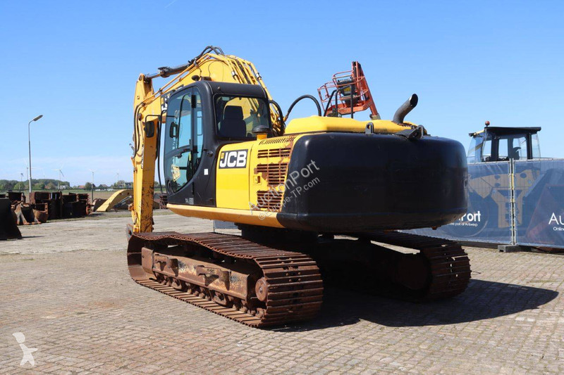 Rýpadlo JCB T4i
