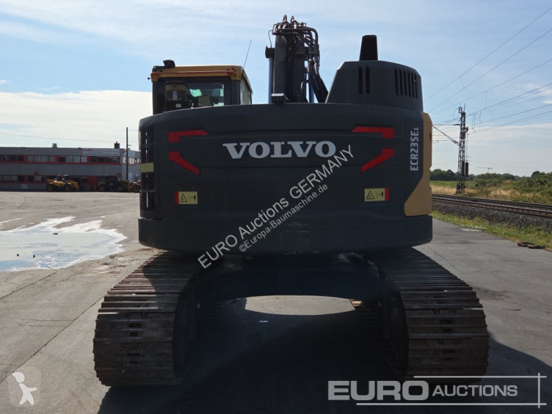 Экскаватор Volvo