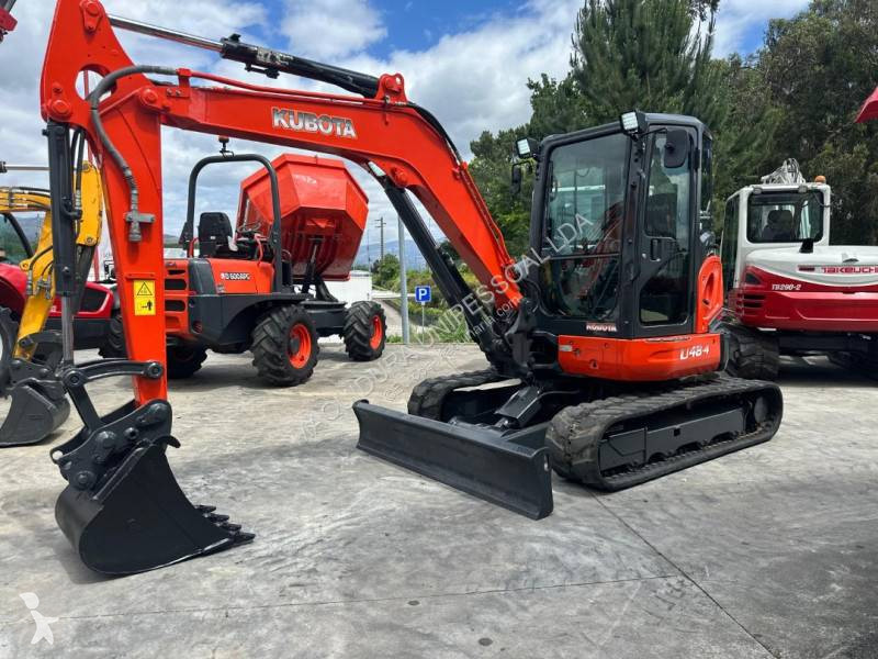 جرافة Kubota