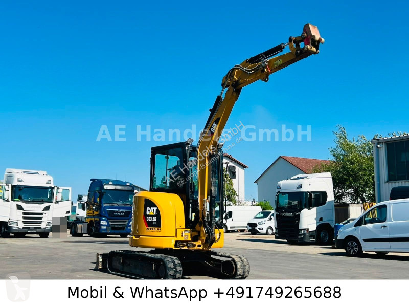 جرافة Caterpillar E...